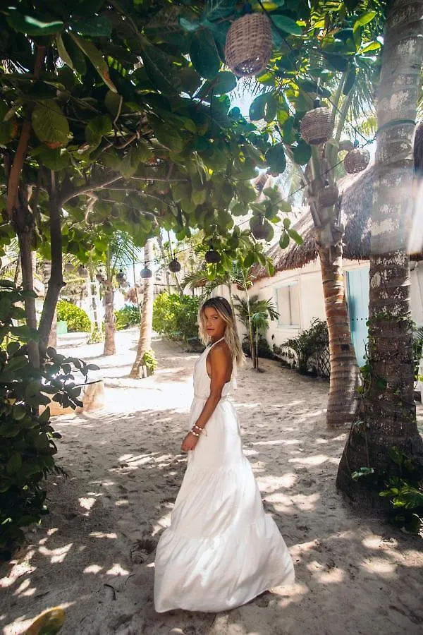 Playa Mambo Eco Cabanas Hotel Tulum